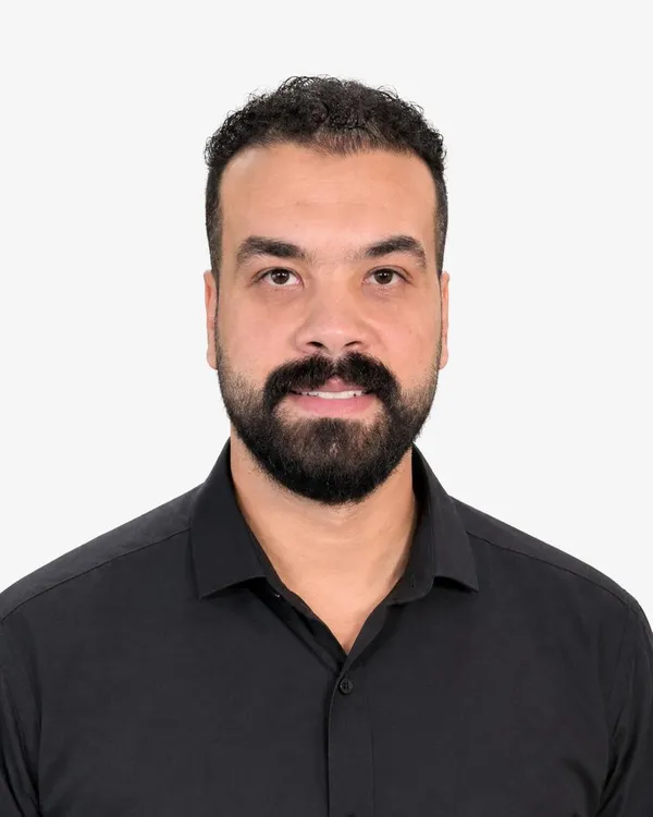 أحمد حامد، مدير حسابات أول